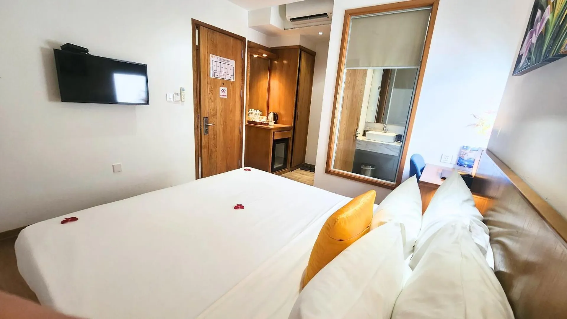 Cordial Beach Hotel Da Nang