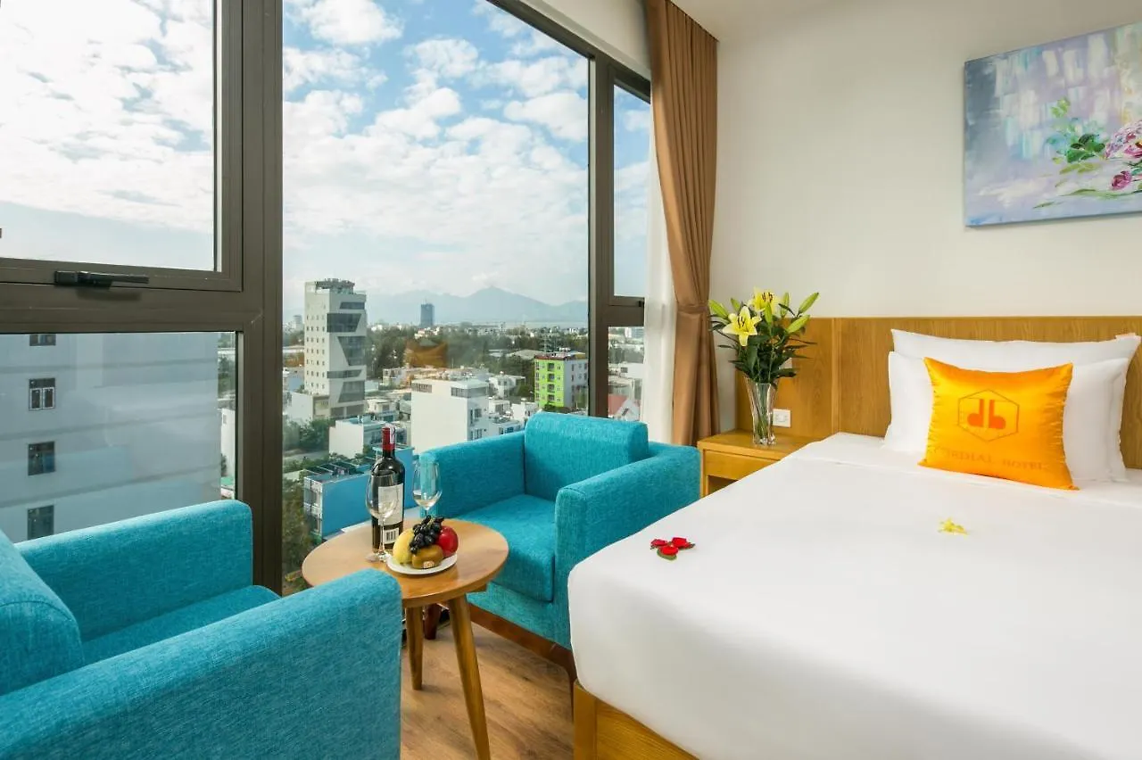 Cordial Beach Hotel Da Nang